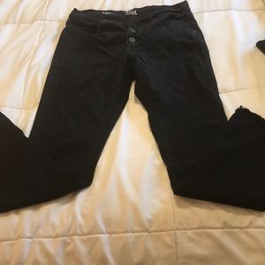 Five pocket, five button high rise jeggings